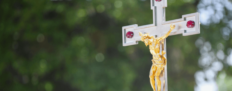 Image of crucifix taken during eucharistic procession